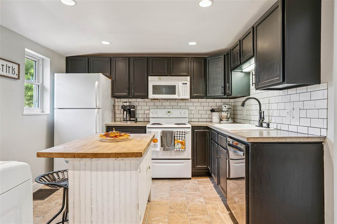 214 E 4th Ave