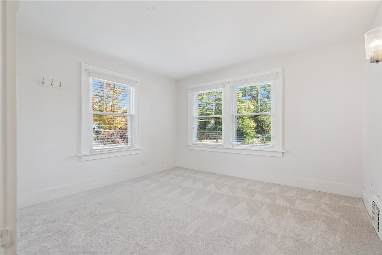 549 Vernon Drive SE
