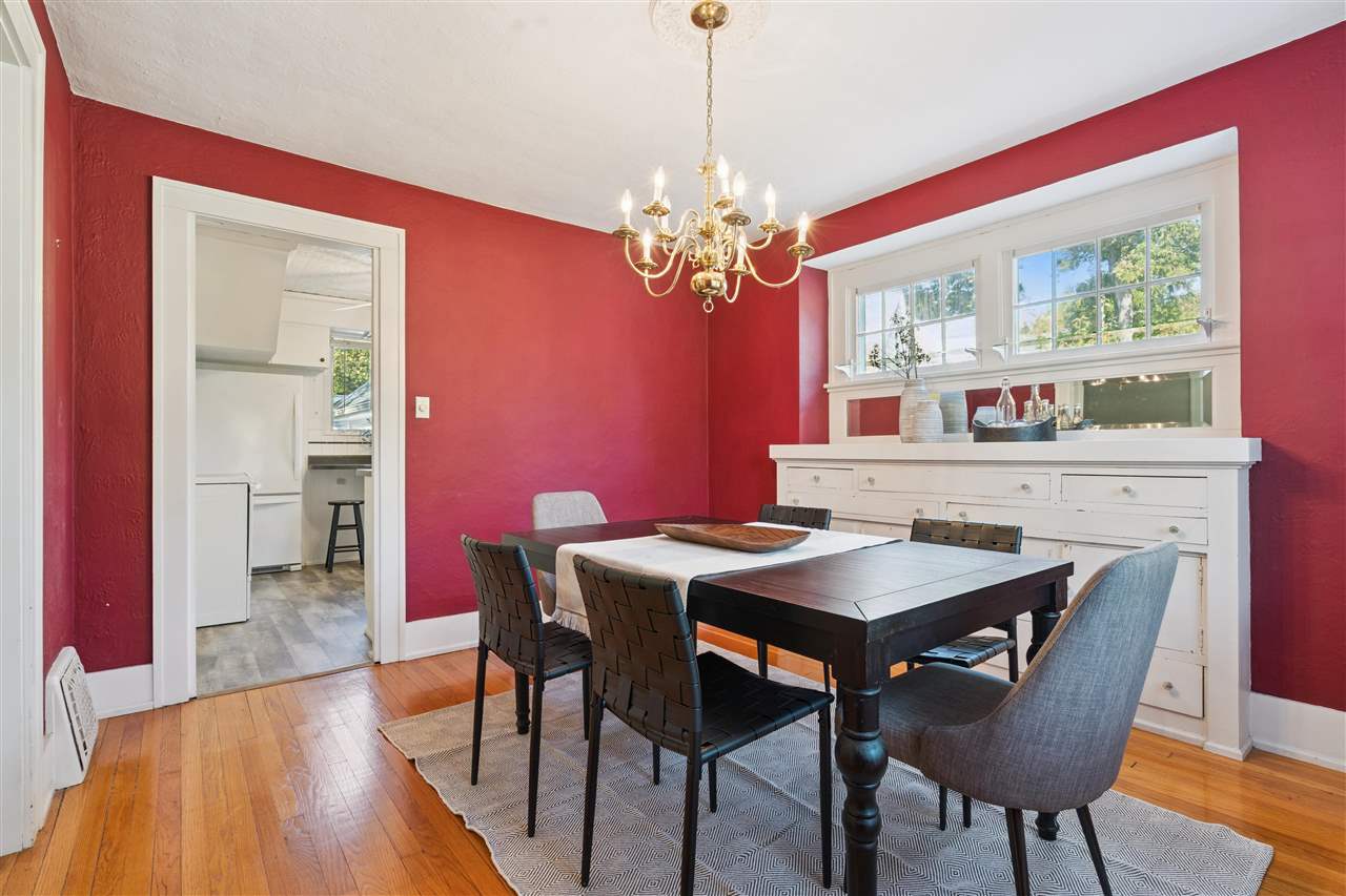 549 Vernon Drive SE