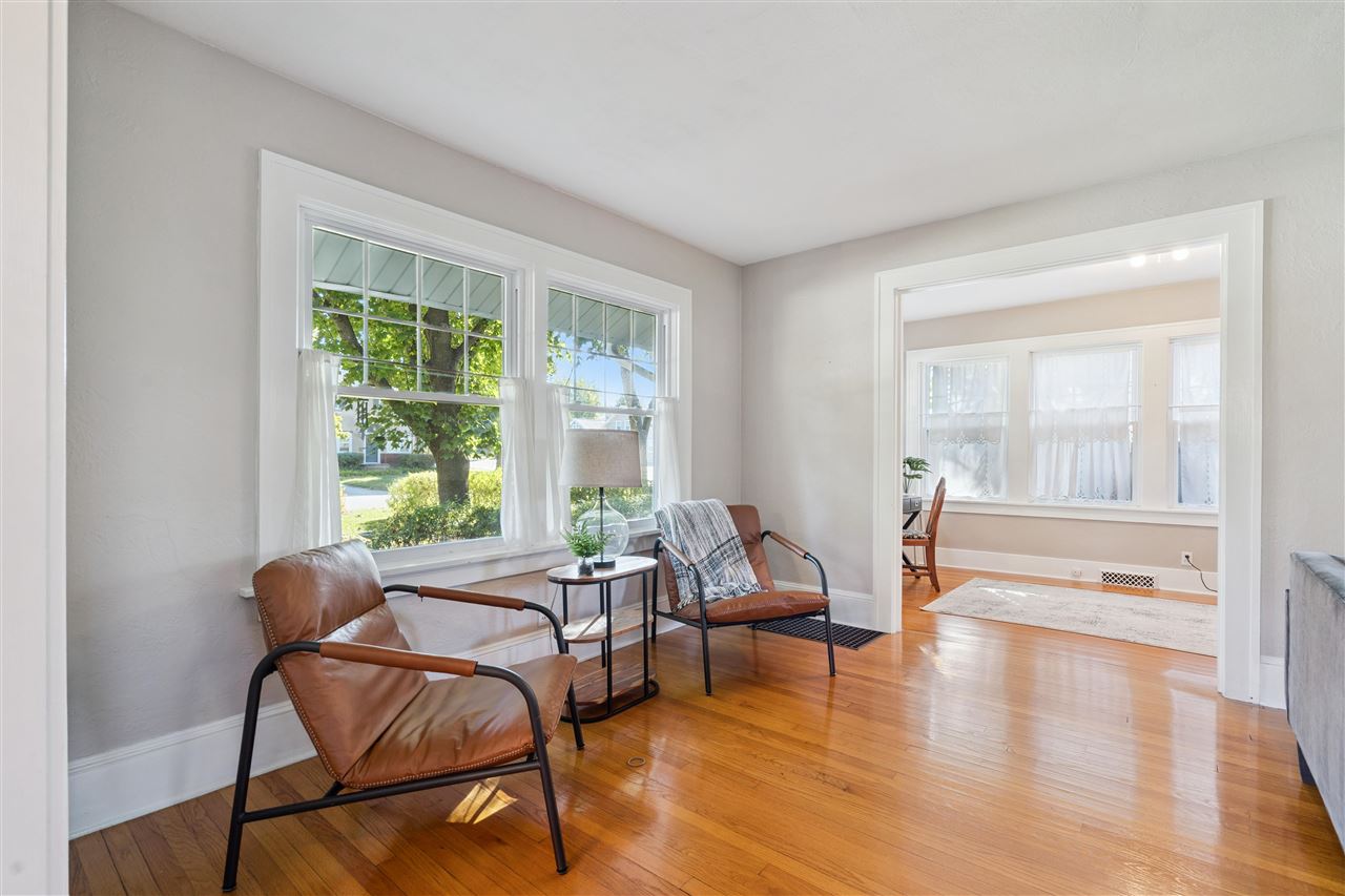 549 Vernon Drive SE
