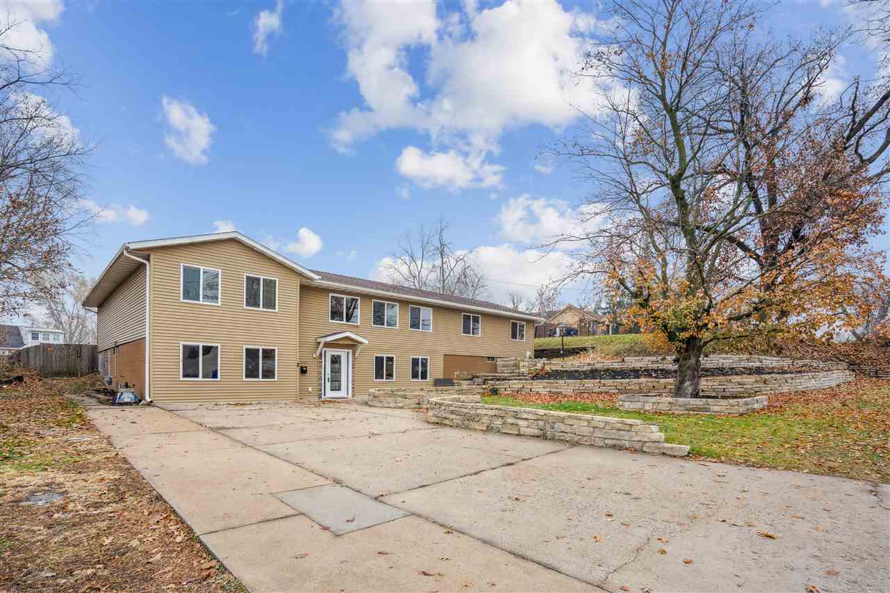 2944 Oakland Rd NE