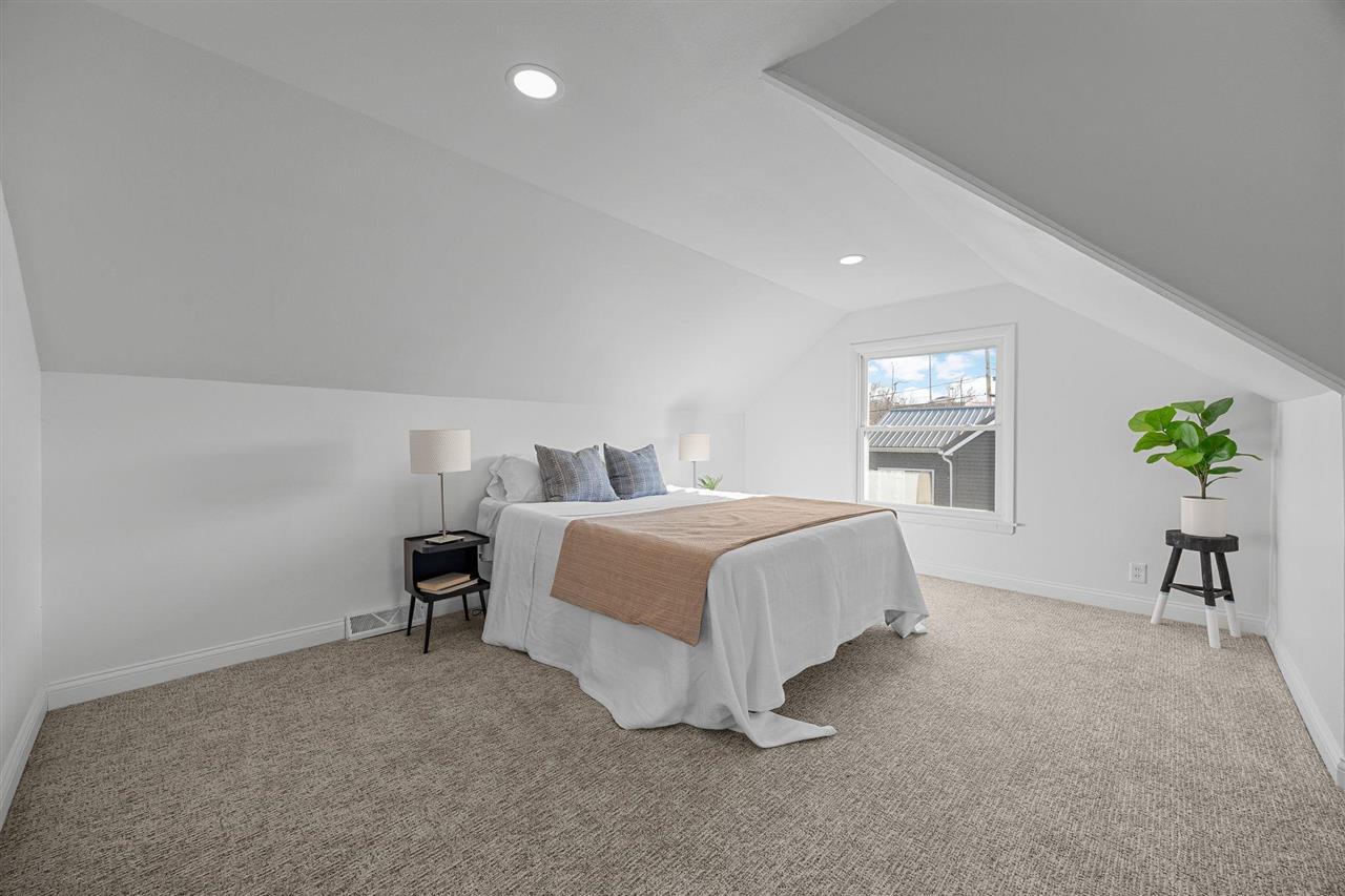700 Memorial Dr. SE
