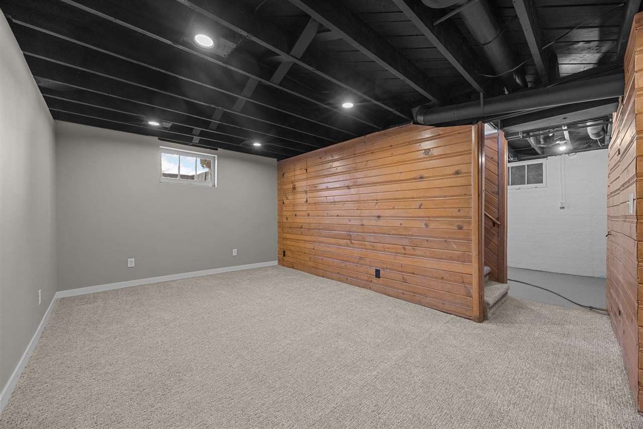 700 Memorial Dr. SE