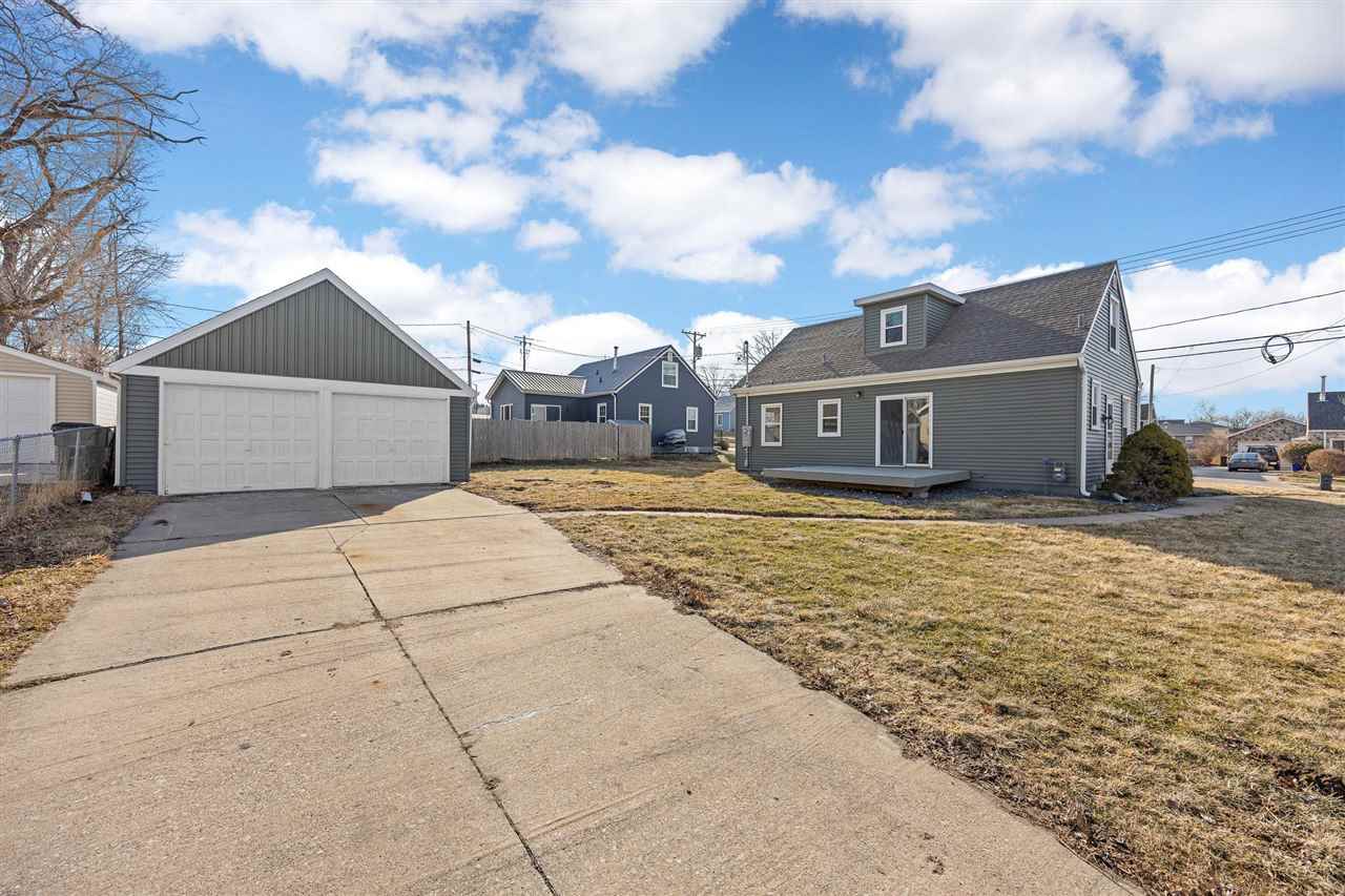 700 Memorial Dr. SE