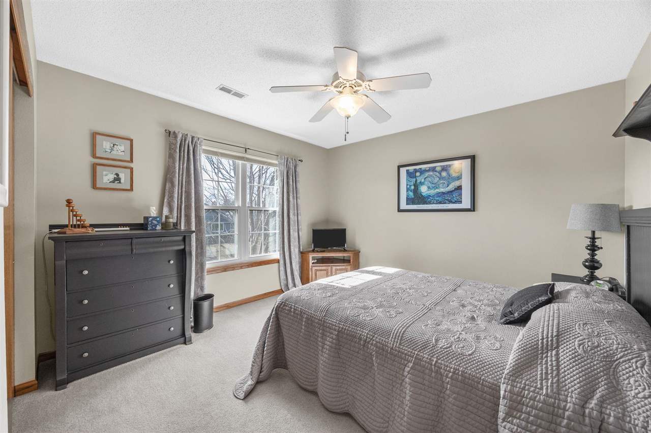 320 Stoney Creek Rd NW