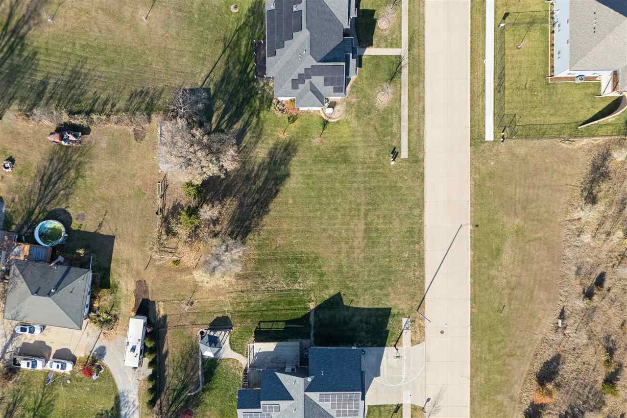 1722 Gardner Dr NW