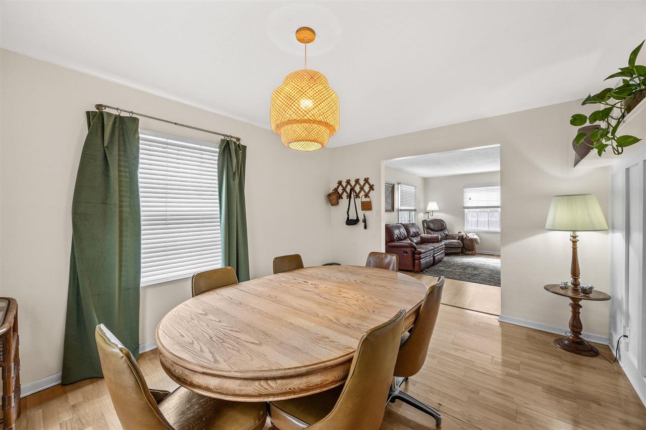 2253 Meadowbrook Dr SE