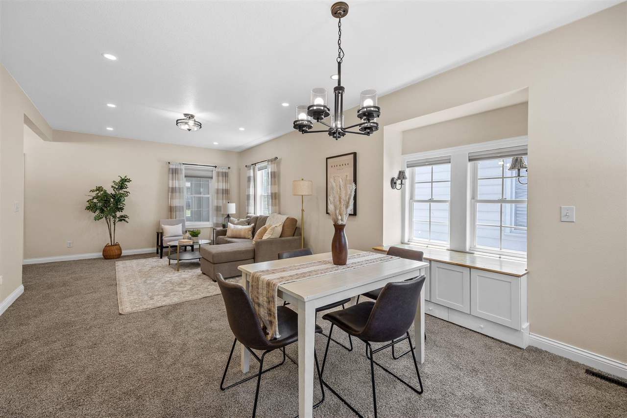 716 8th Street SW