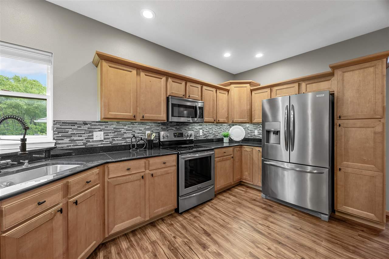 2812 Broken Woods Drive