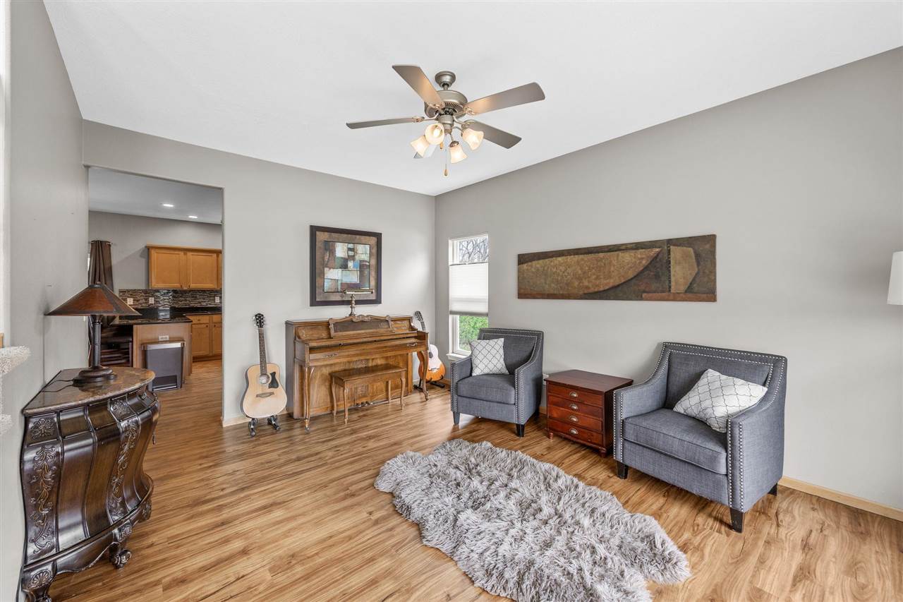 2812 Broken Woods Drive
