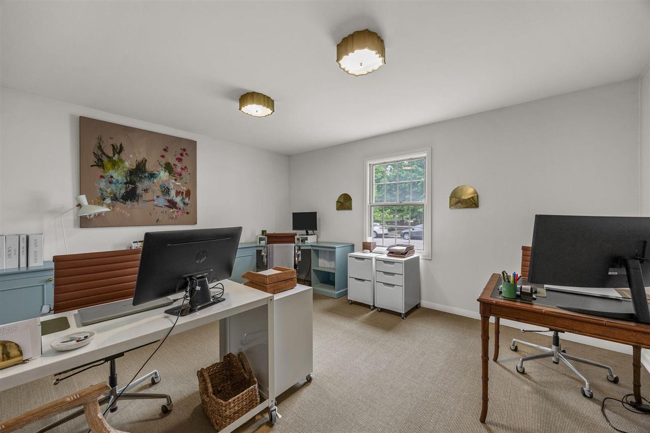 1080 9th Ave