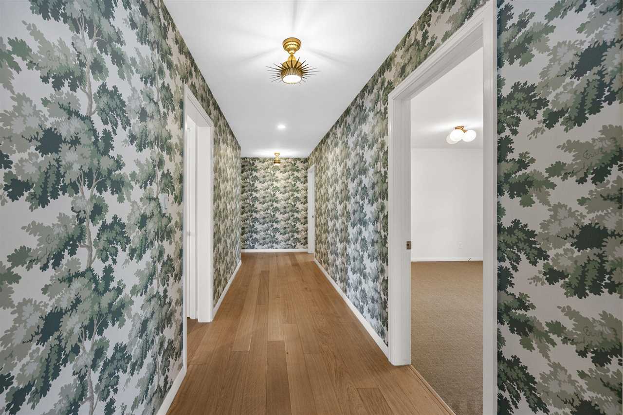 1080 9th Ave