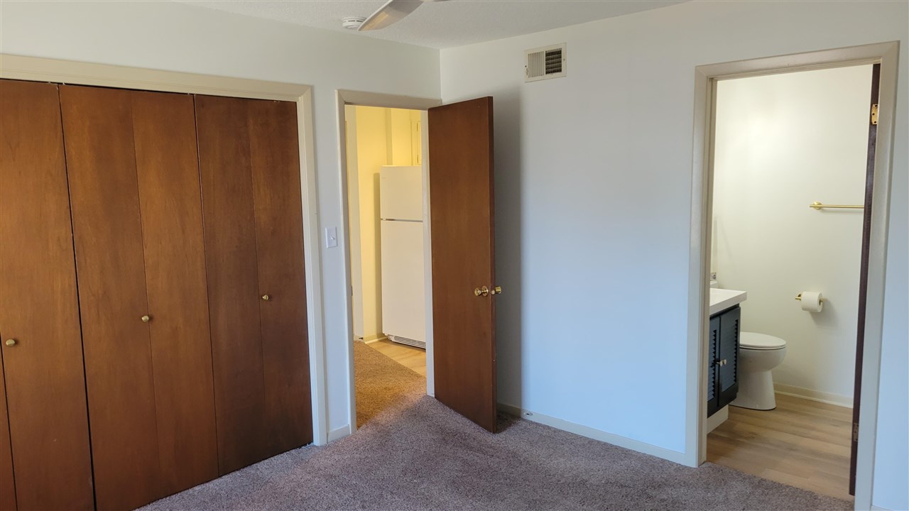 1080 9th Ave