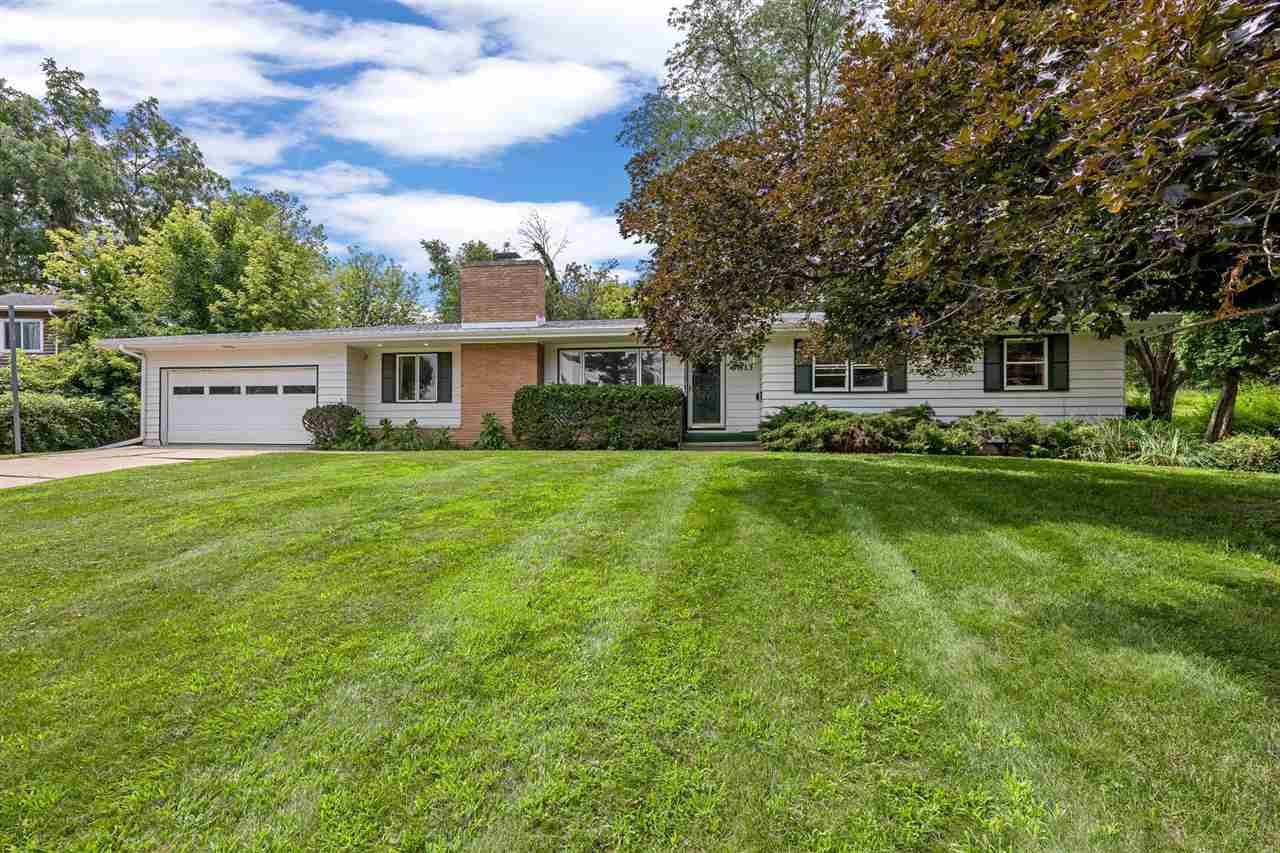 3813 Tomahawk Trail SE