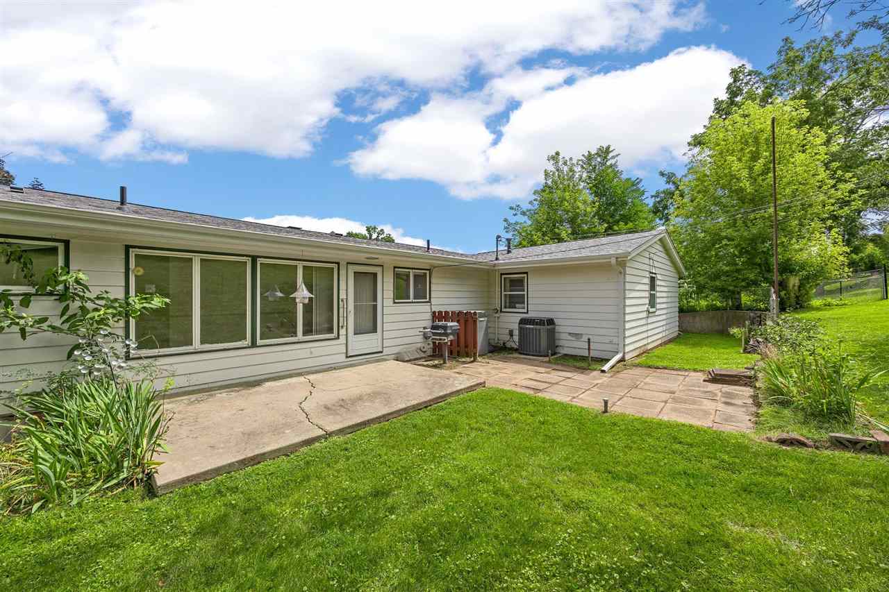 3813 Tomahawk Trail SE