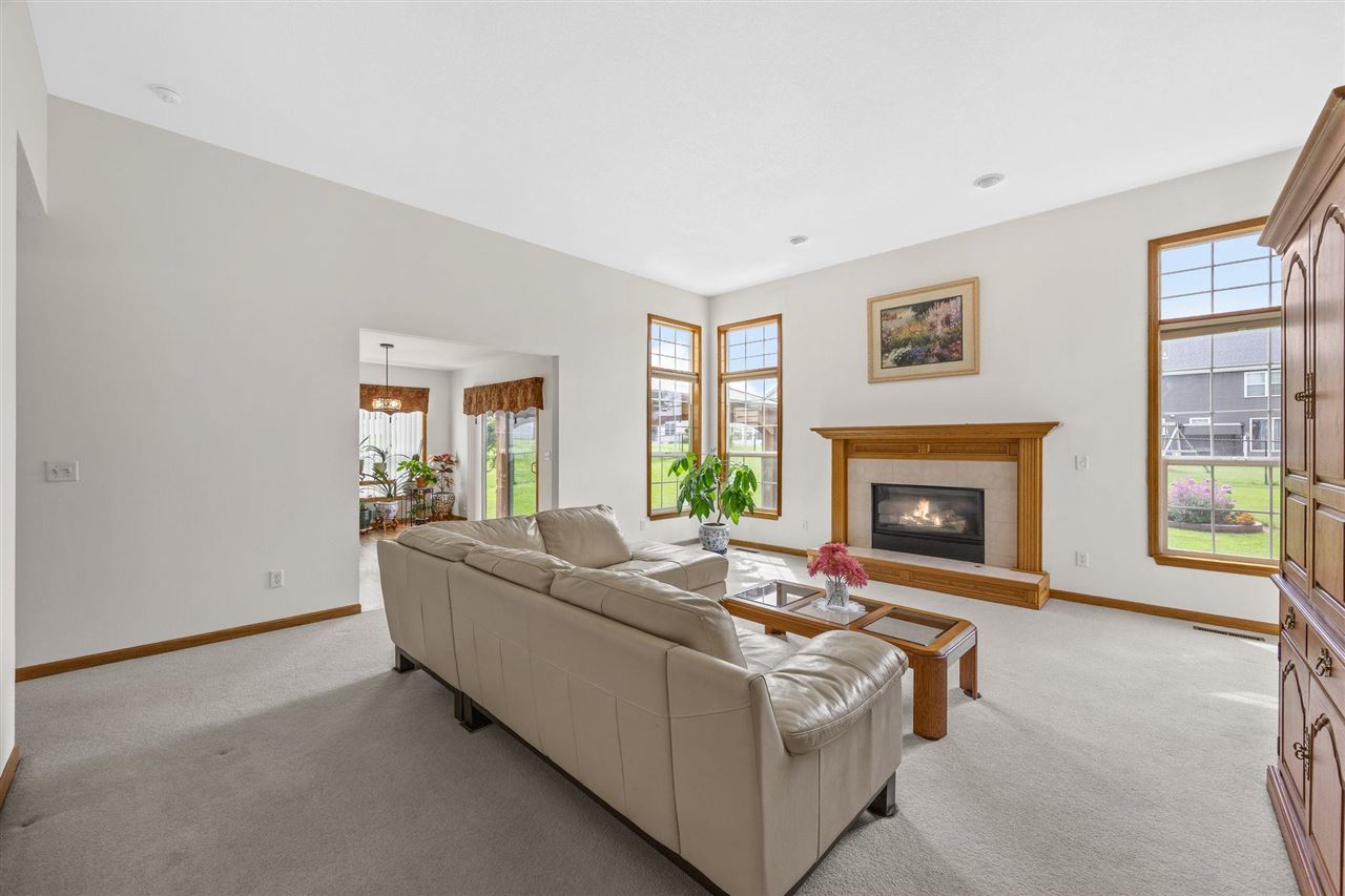 400 Westridge Drive SW