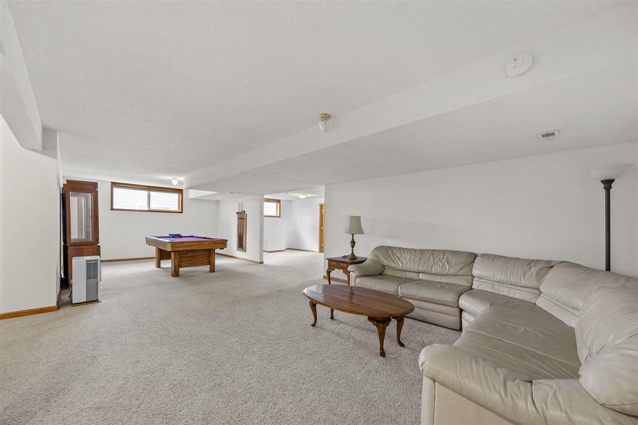 400 Westridge Drive SW