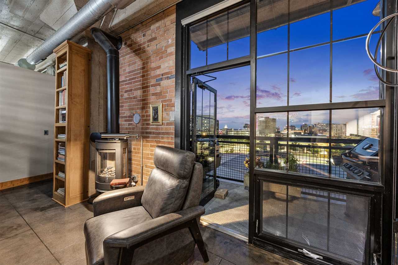 900 2nd Street Unit: 502