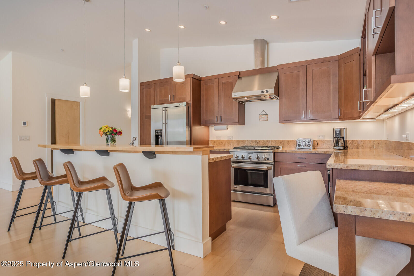 104 Midland Avenue, 302