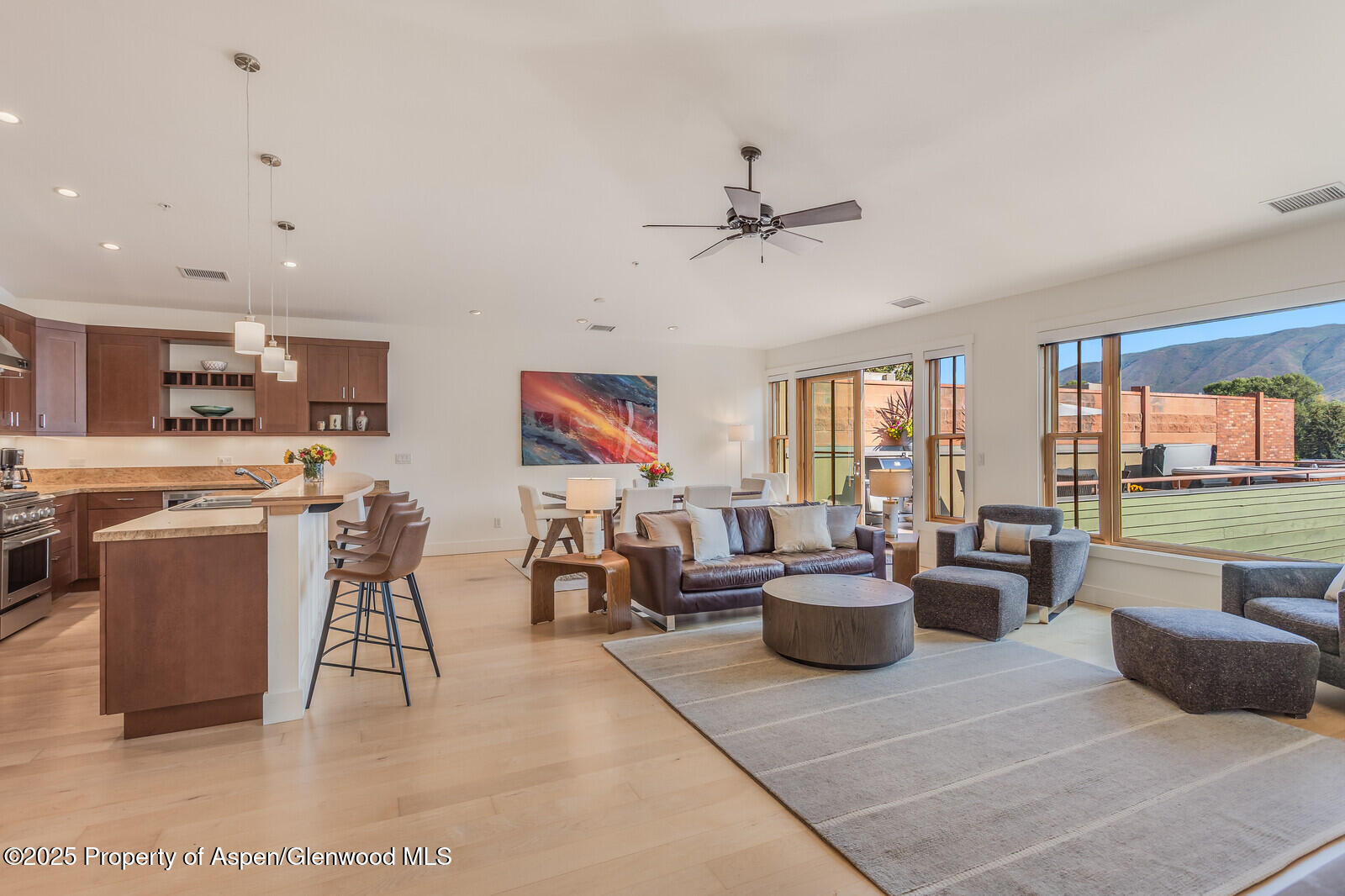 104 Midland Avenue, 302