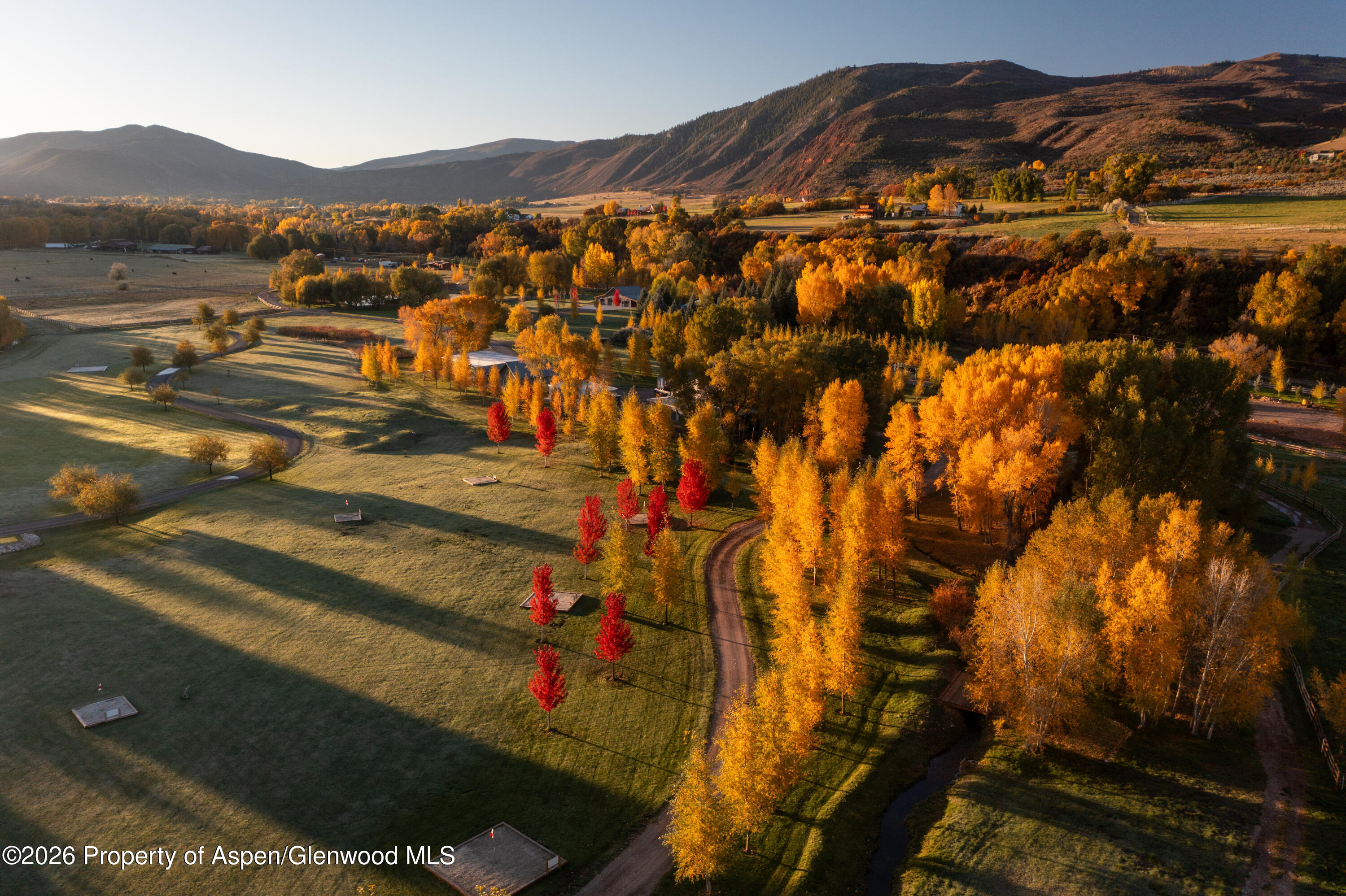 1207 Hooks Spur Road