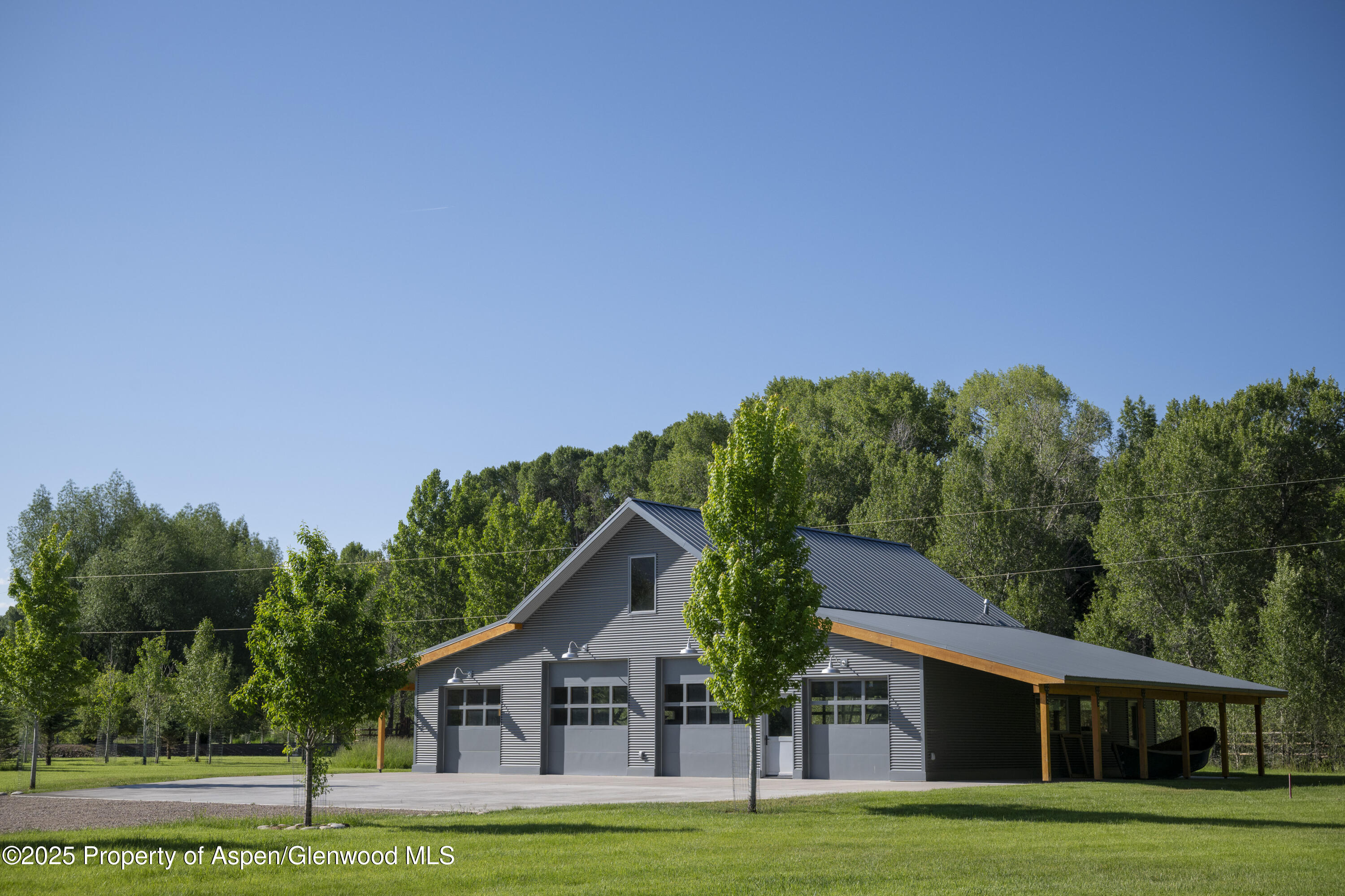 1207 Hooks Spur Road