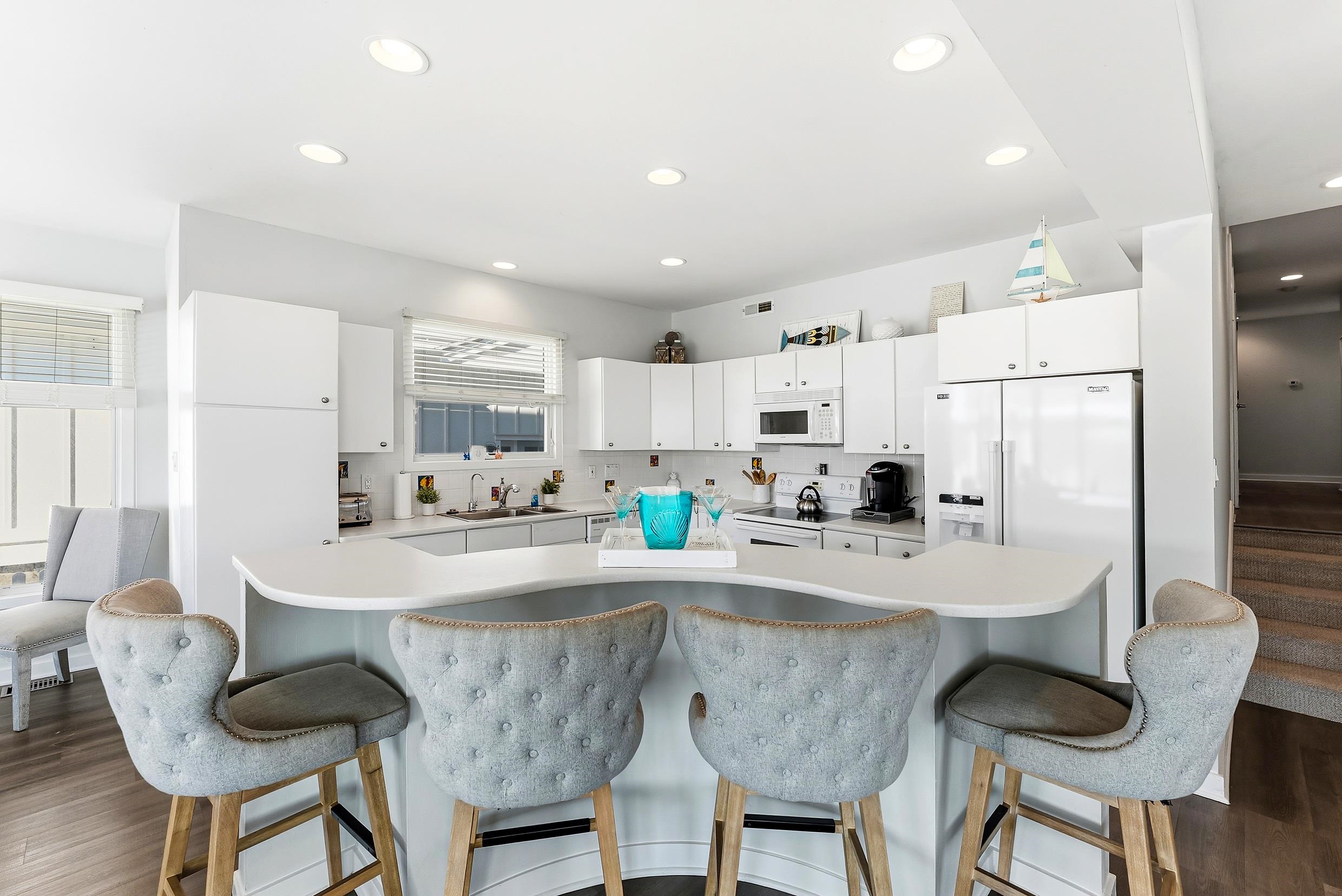 4301 Central Avenue Unit: 1st Fl