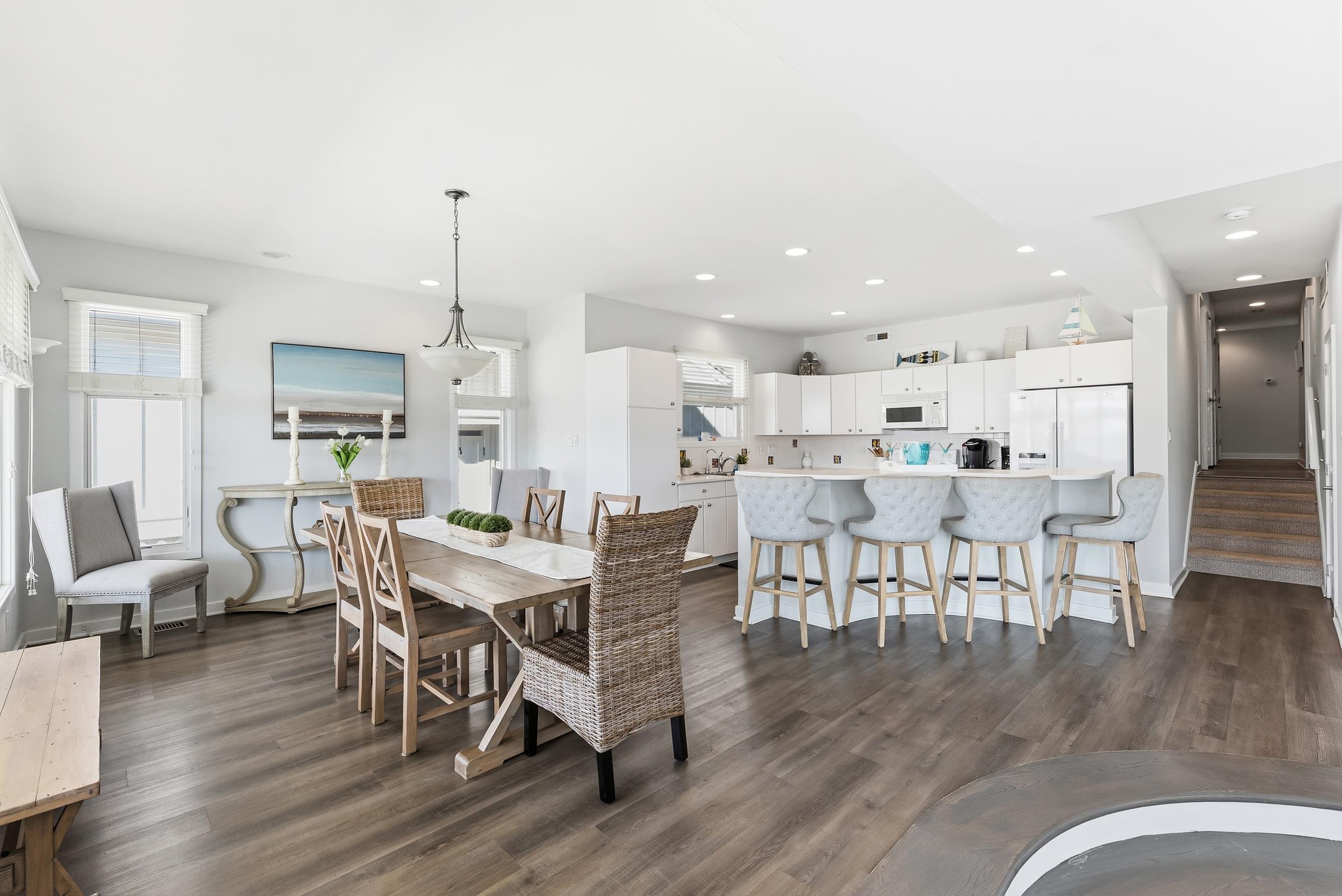 4301 Central Avenue Unit: 1st Fl