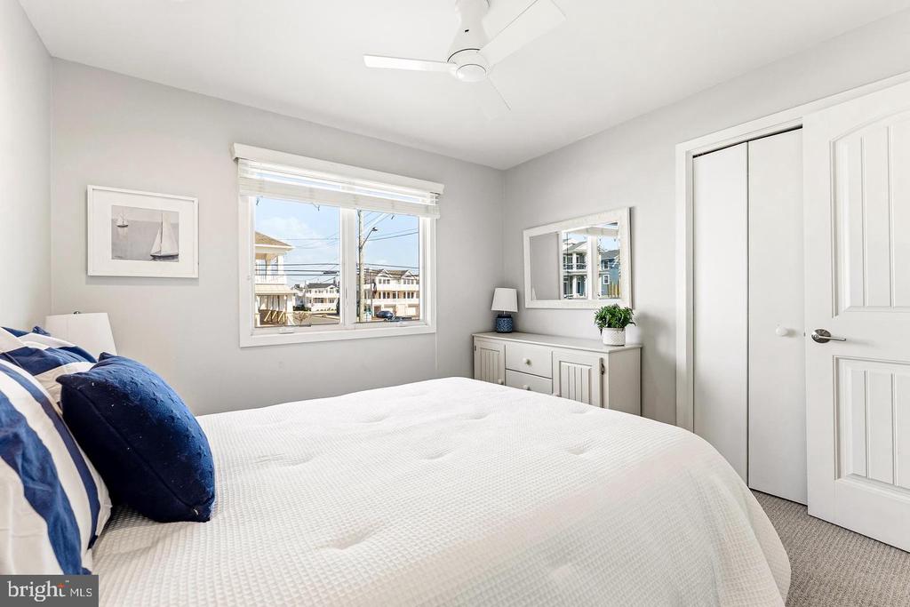 4301 CENTRAL AVENUE Unit: 1ST FLOOR