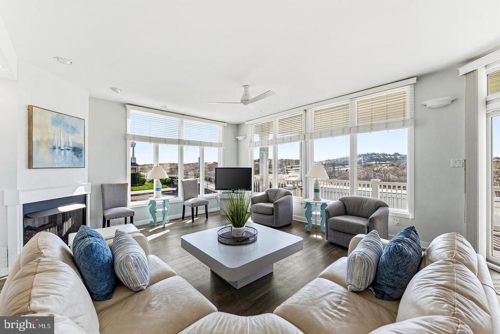 4301 CENTRAL AVENUE Unit: 1ST FLOOR