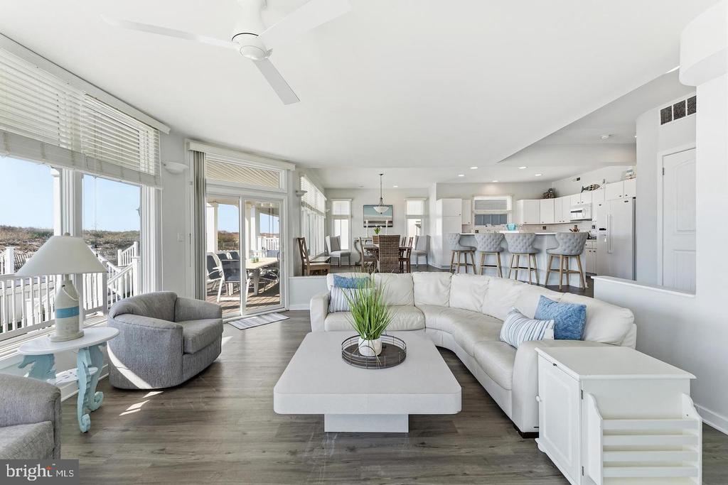 4301 CENTRAL AVENUE Unit: 1ST FLOOR