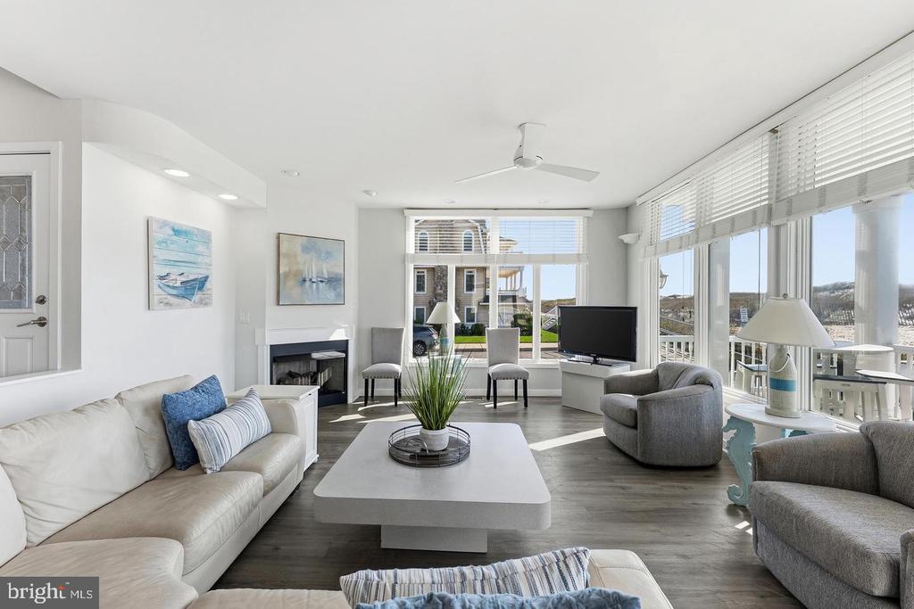 4301 CENTRAL AVENUE Unit: 1ST FLOOR
