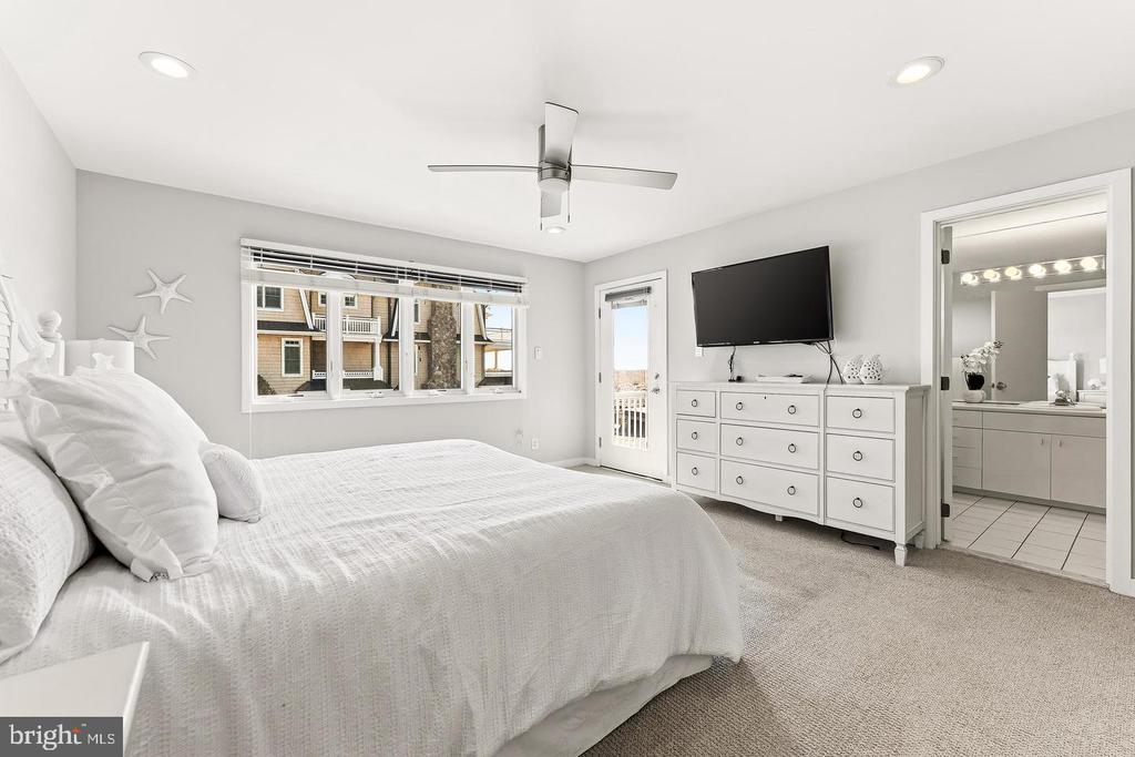 4301 CENTRAL AVENUE Unit: 1ST FLOOR