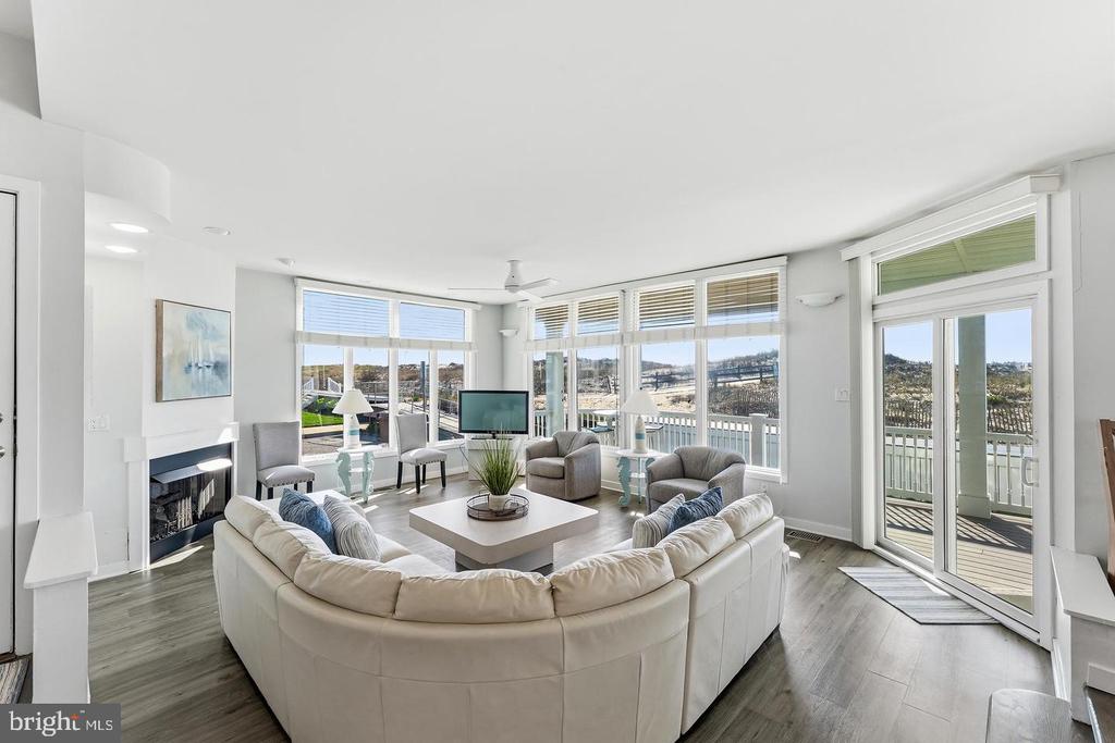 4301 CENTRAL AVENUE Unit: 1ST FLOOR
