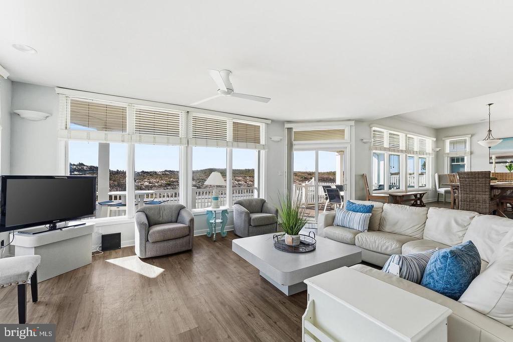 4301 CENTRAL AVENUE Unit: 1ST FLOOR