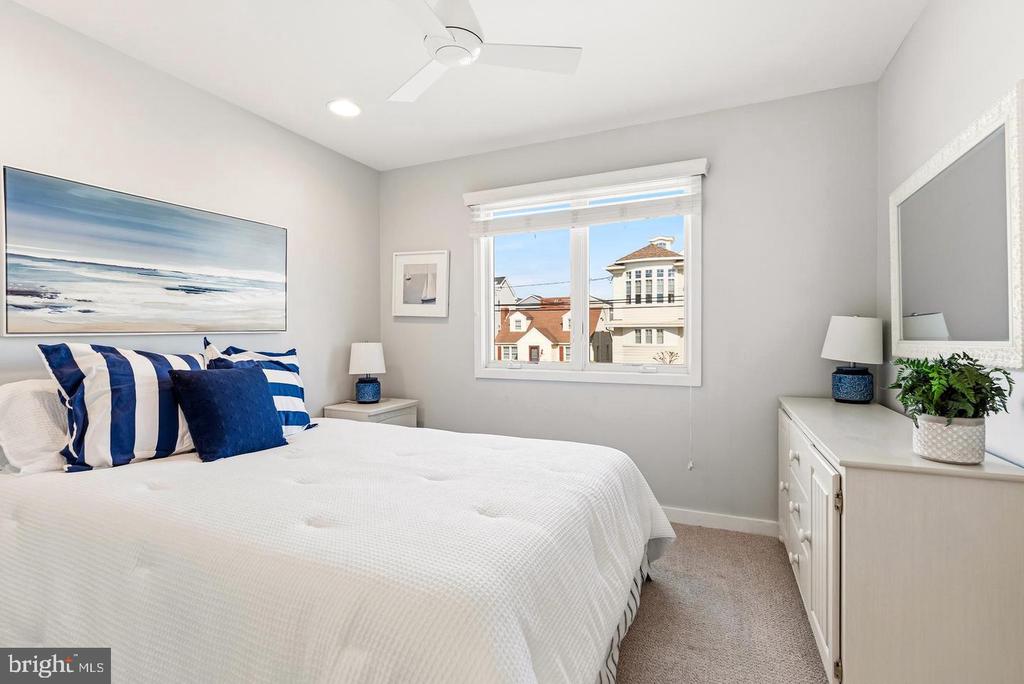 4301 CENTRAL AVENUE Unit: 1ST FLOOR