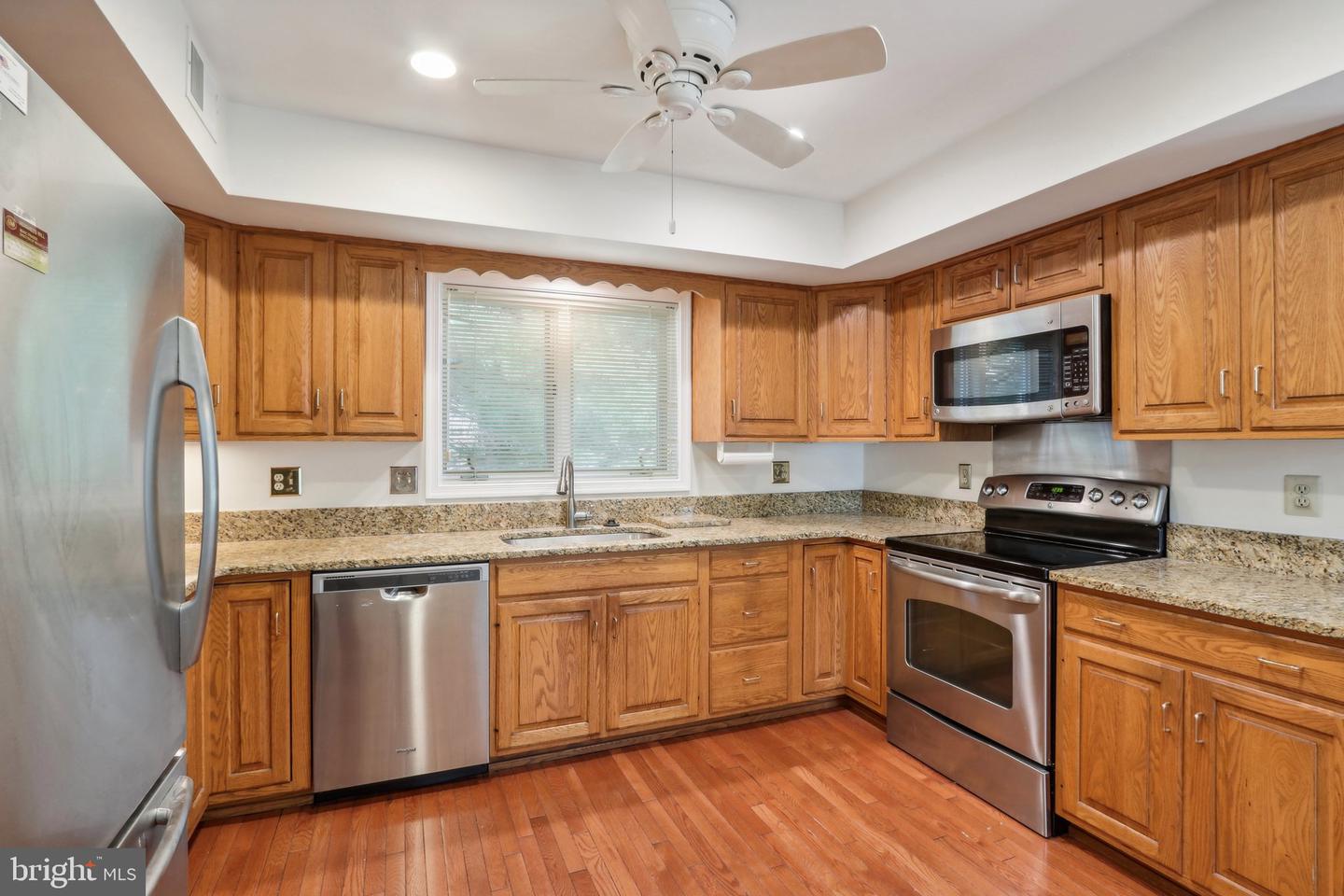 1002 Kennett Way