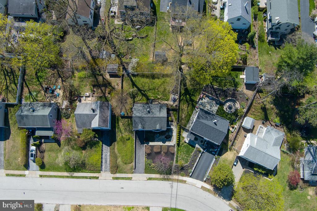 30 MIDLAND AVENUE