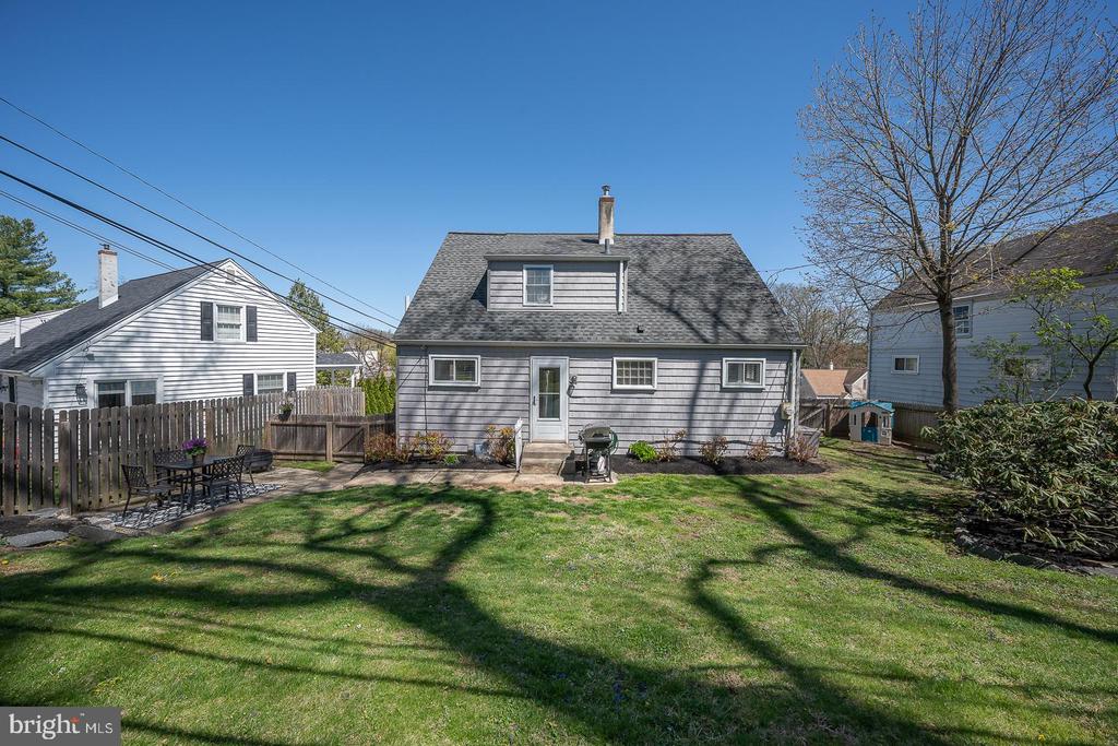 30 MIDLAND AVENUE