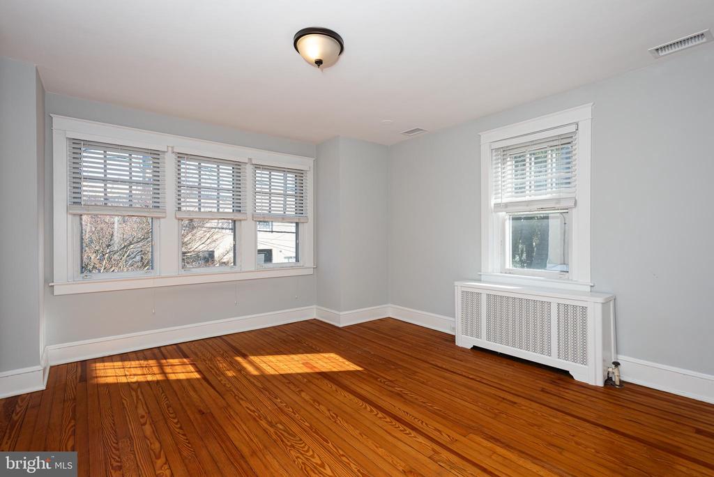112 CONESTOGA ROAD