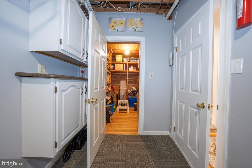 127 SPRINGTON MEWS CIRCLE