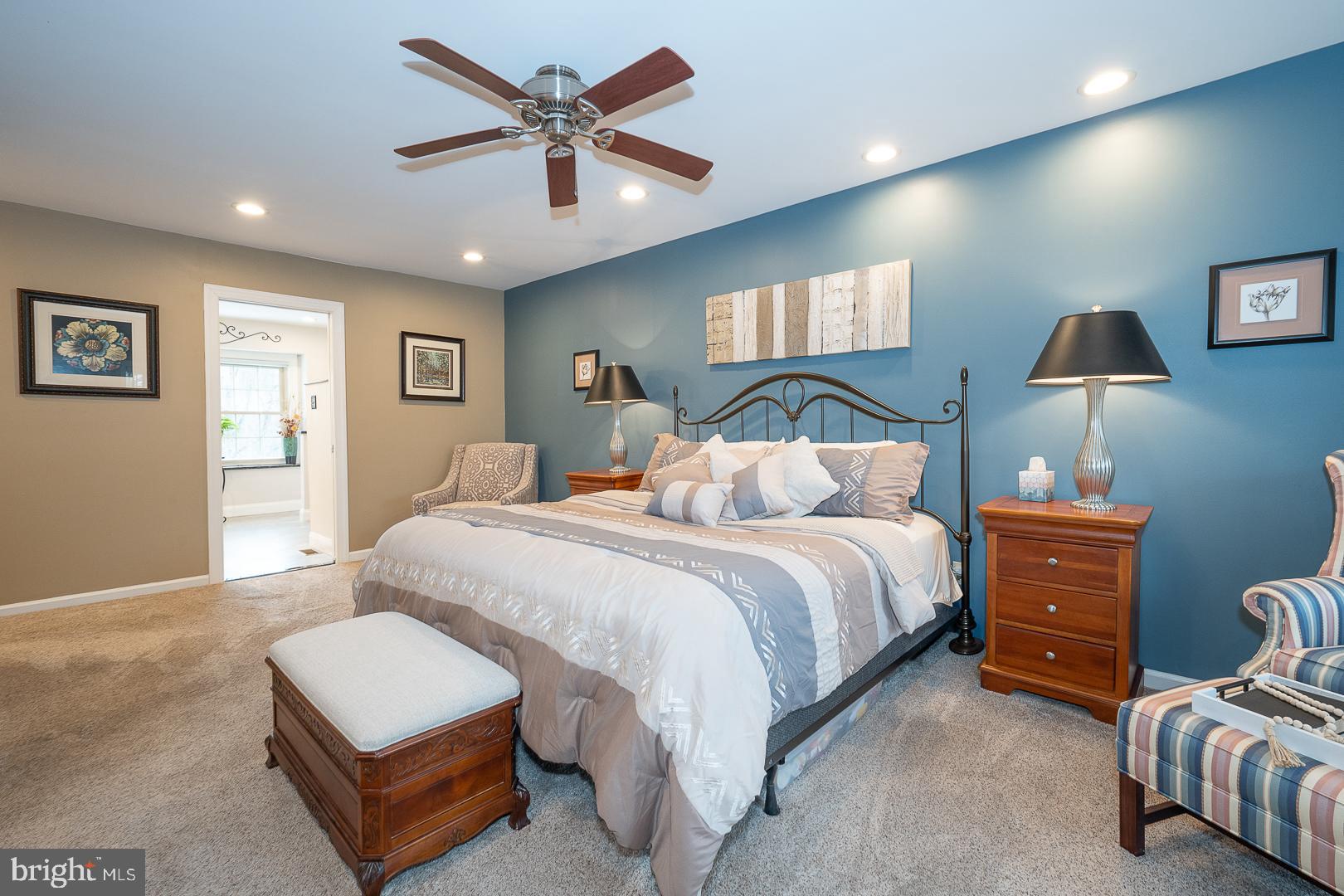 127 SPRINGTON MEWS CIRCLE