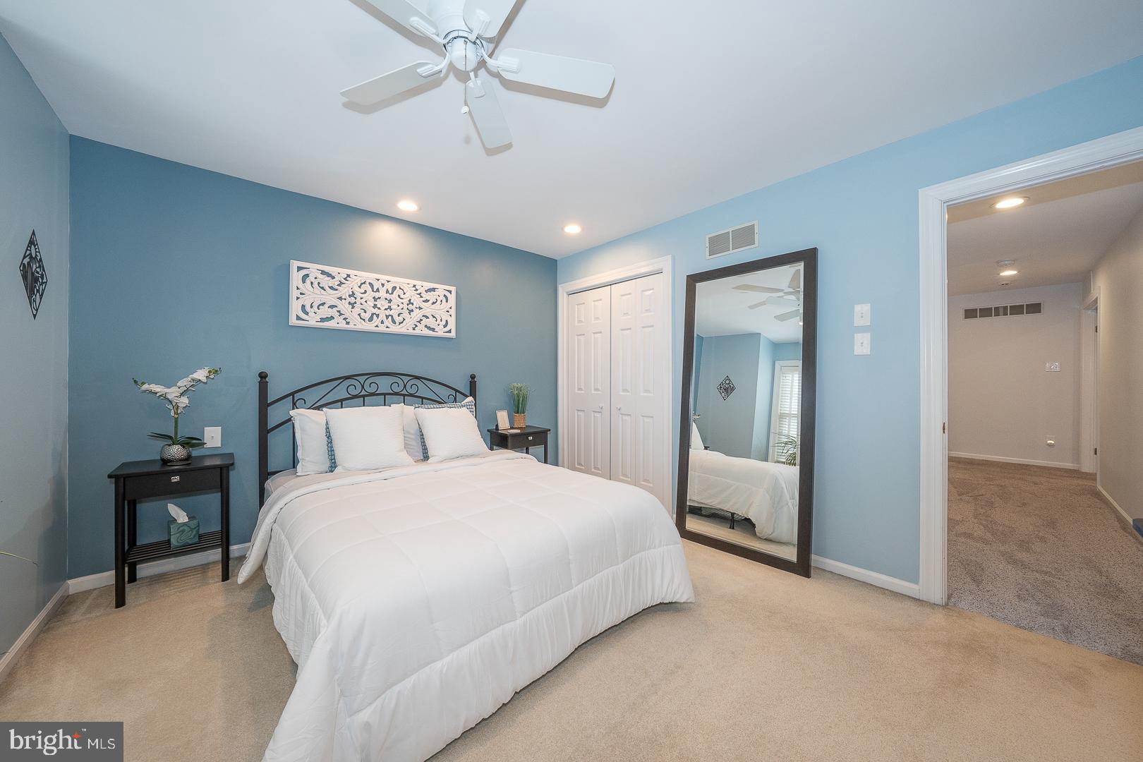 127 SPRINGTON MEWS CIRCLE