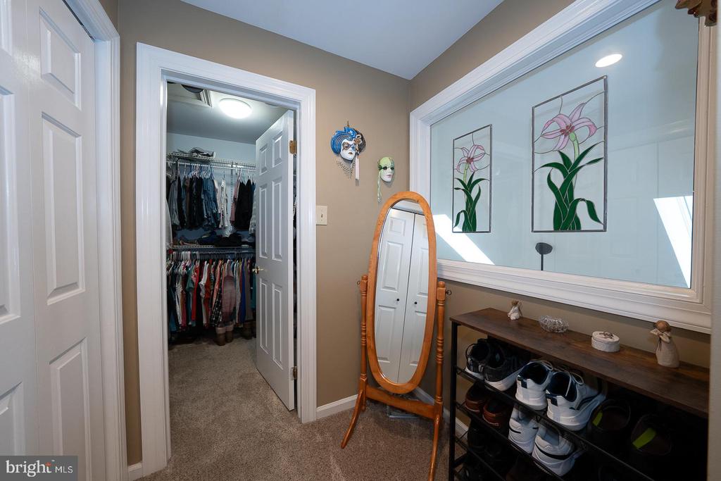 127 SPRINGTON MEWS CIRCLE