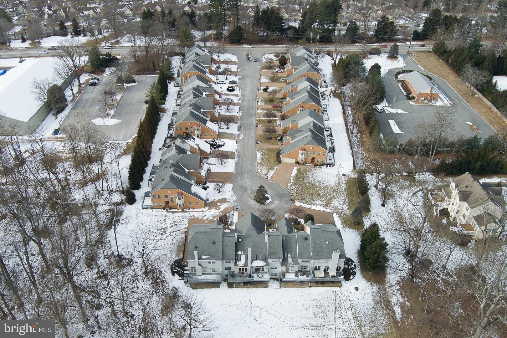 127 SPRINGTON MEWS CIRCLE