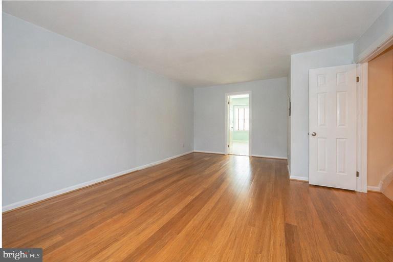 125 SPRINGTON MEWS CIRCLE