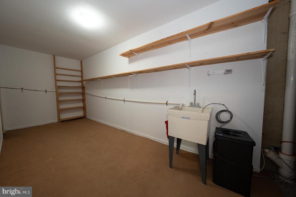 125 SPRINGTON MEWS CIRCLE