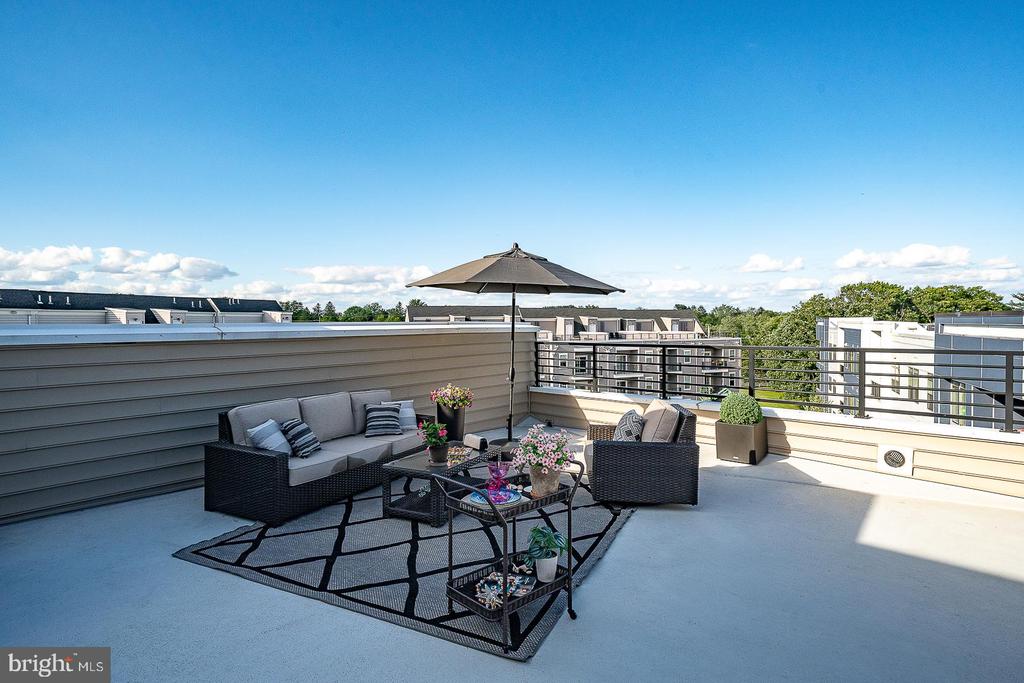 242 CHARLES ELLIS DRIVE