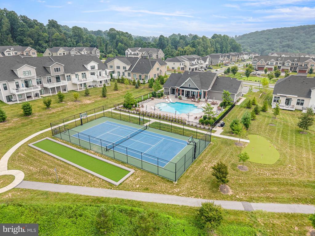 113 PARKVIEW WAY