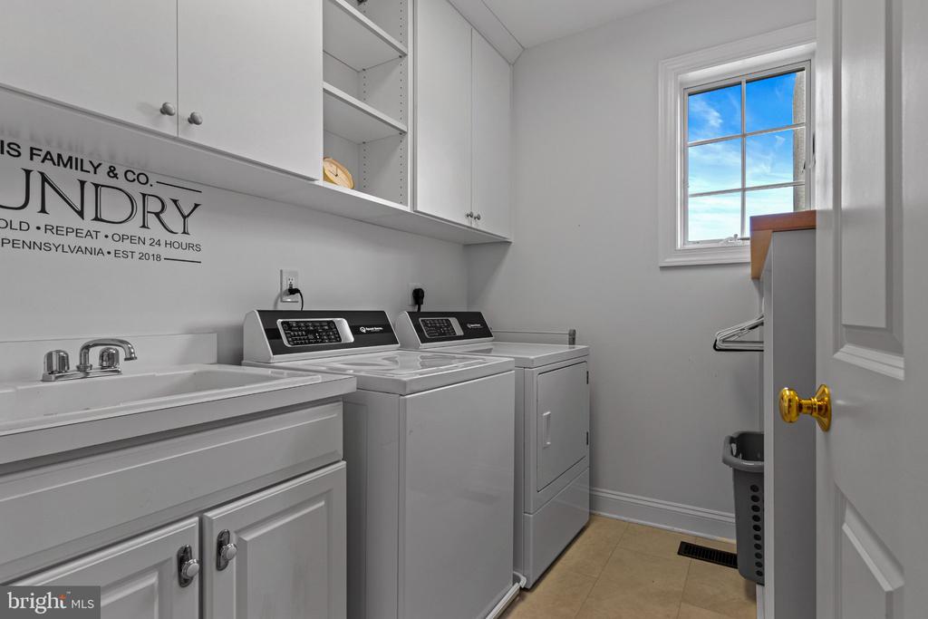 210 QUISSET LANE Unit:           
